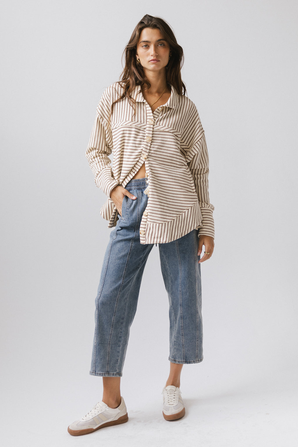 BUTTON UP TOP