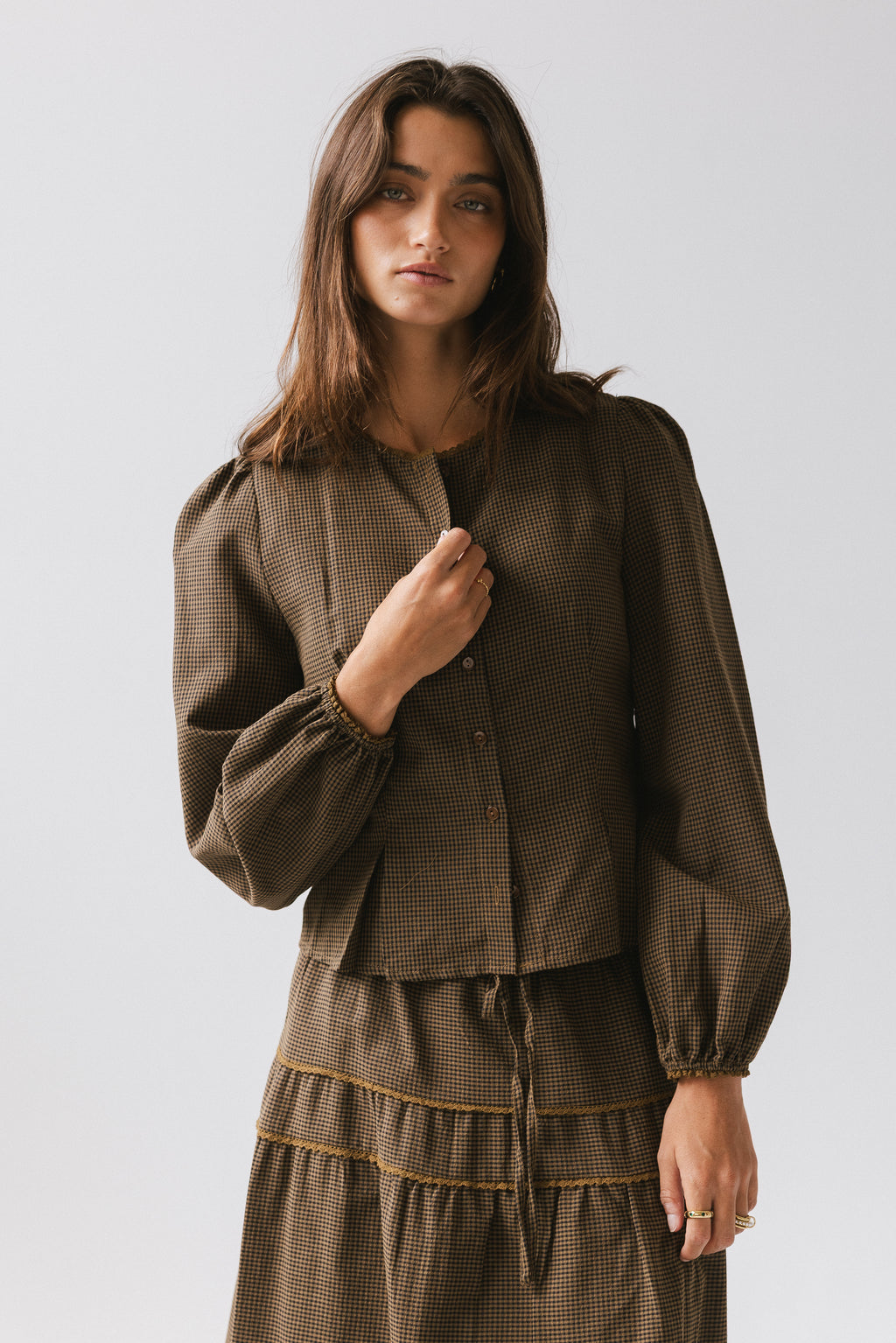 front button closure