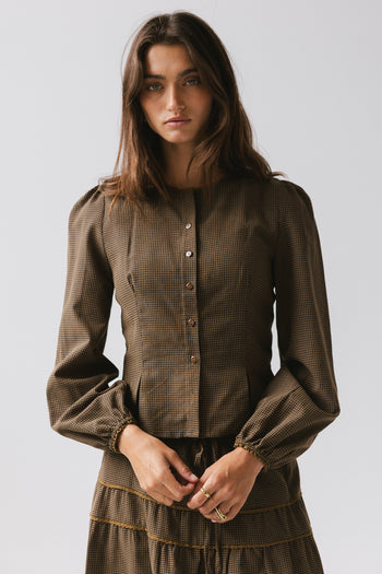 pleated blouse 
