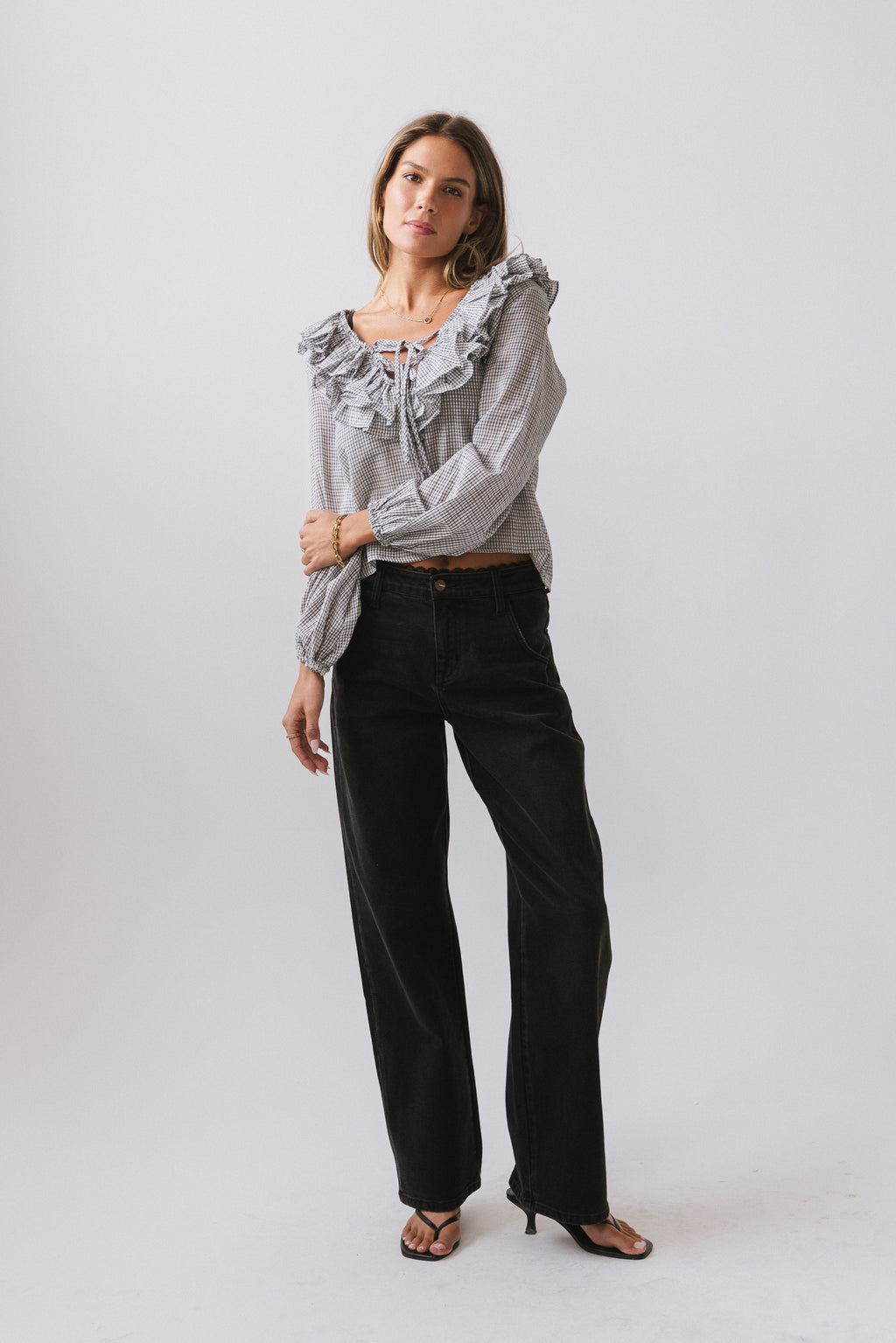 BLACK AND WHITE BLOUSE