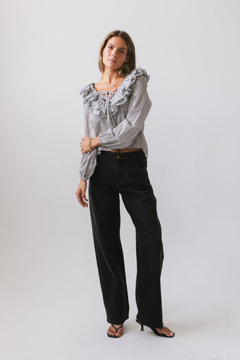 BLACK AND WHITE BLOUSE