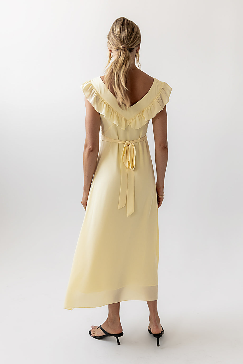 midi dress in yellow with back tie