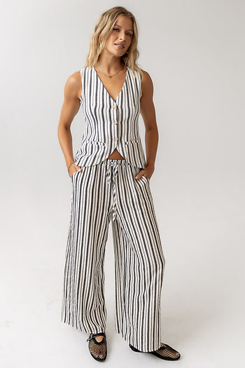 V-Neckline