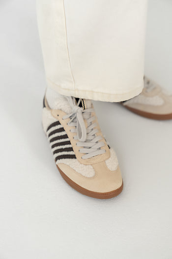 Classic Lace-Up Closure