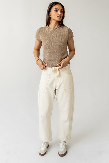 BARREL JEANS IN CREAM WITH TIE