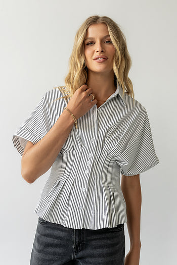 BUTTON UP TOP