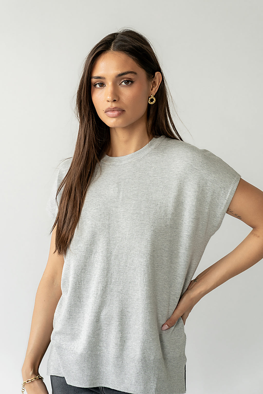 SHORT SLEEVE TOP