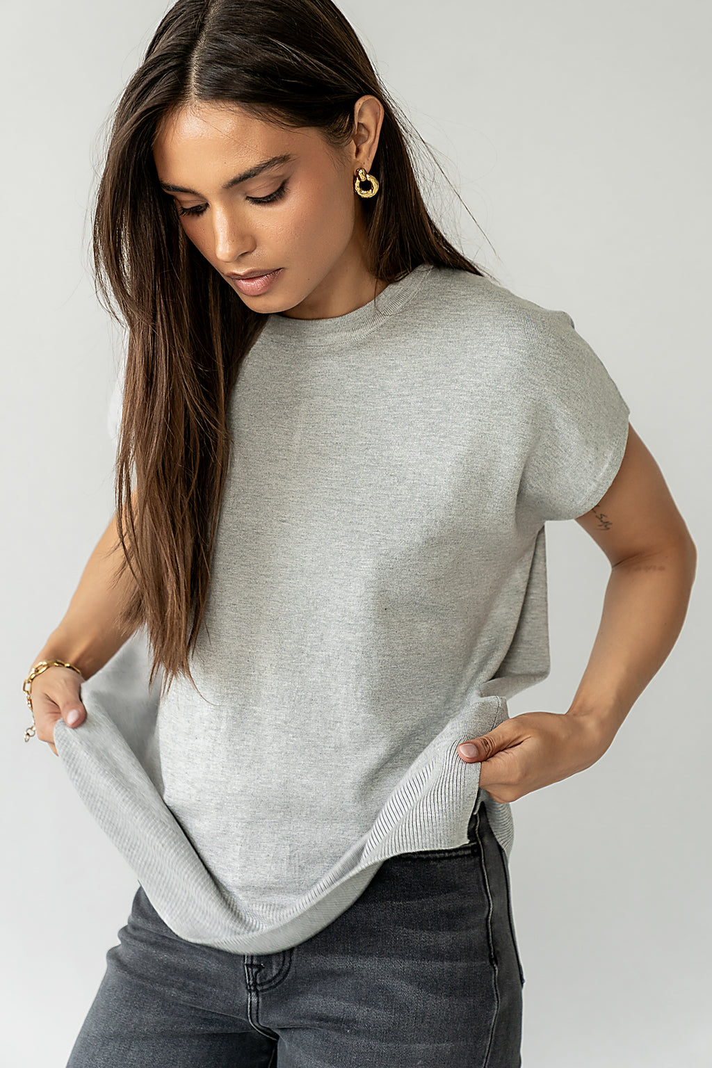 RIBBED HEM LINES