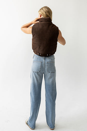 adjustable snaps on the back of vest
