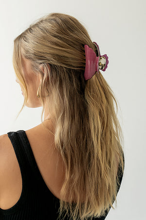 Striped Claw Clip in Burgundy