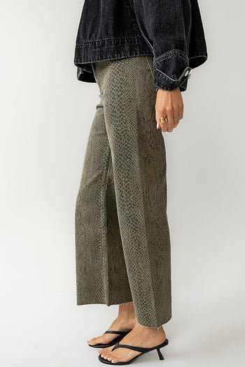 OLIVE PANTS