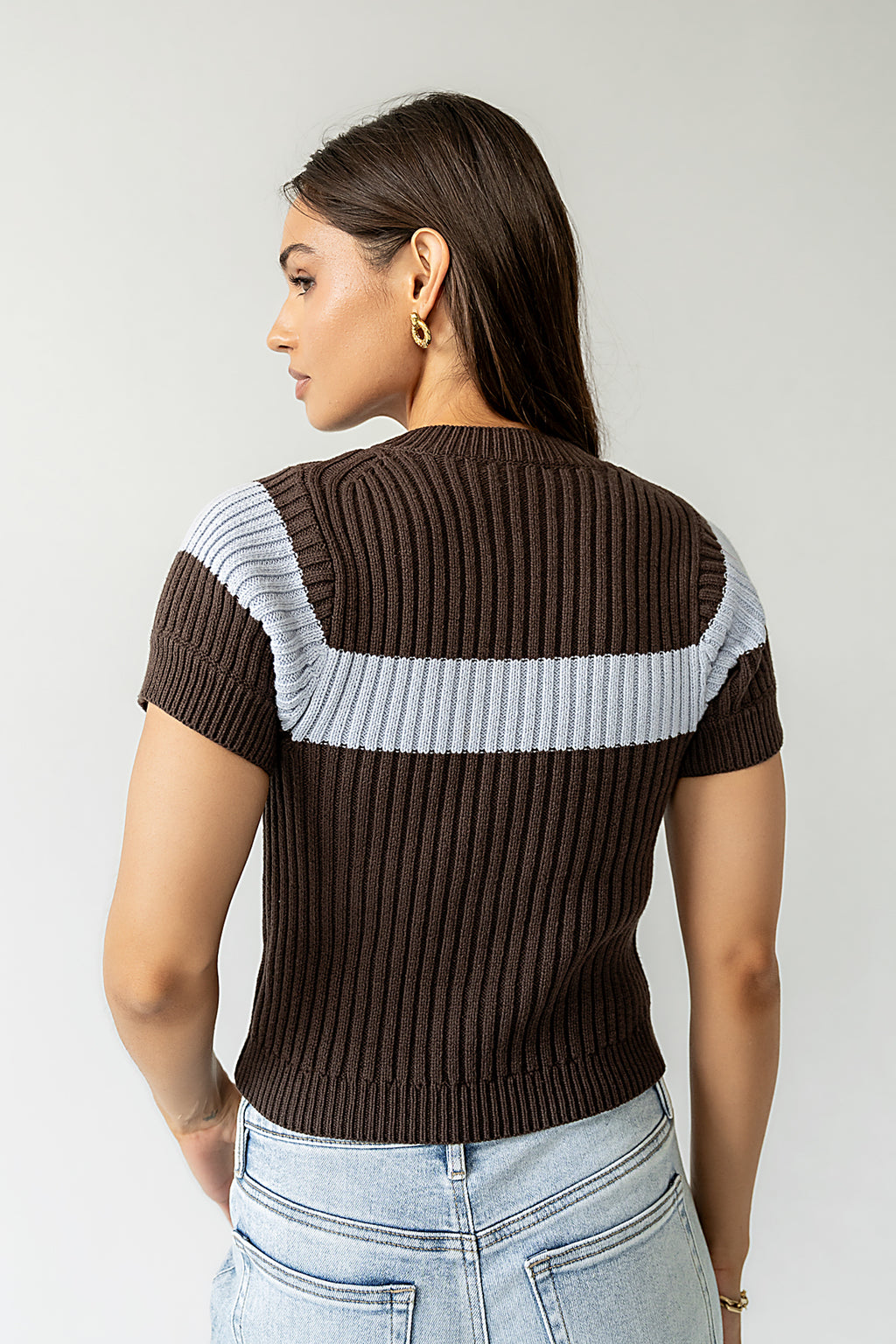 RIBBED SHORT SLEEVE SWEATER