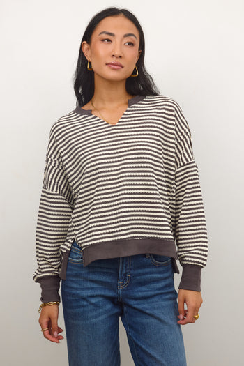 LONG SLEEVE STRIPED TOP 