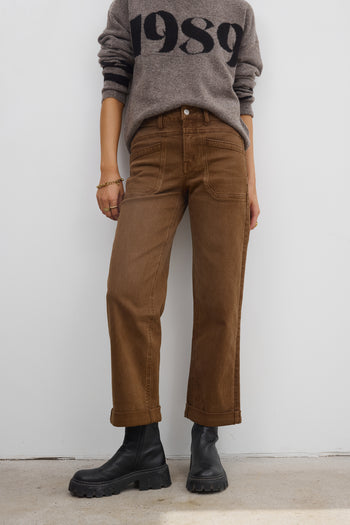 Wide Leg Jeans in Brown