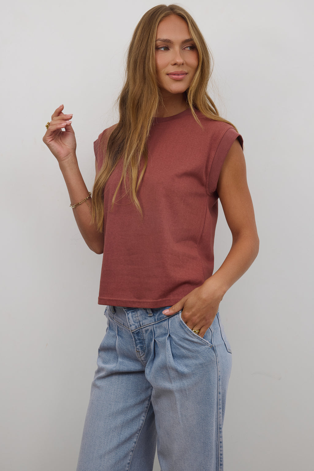 Arlo Top in Brick