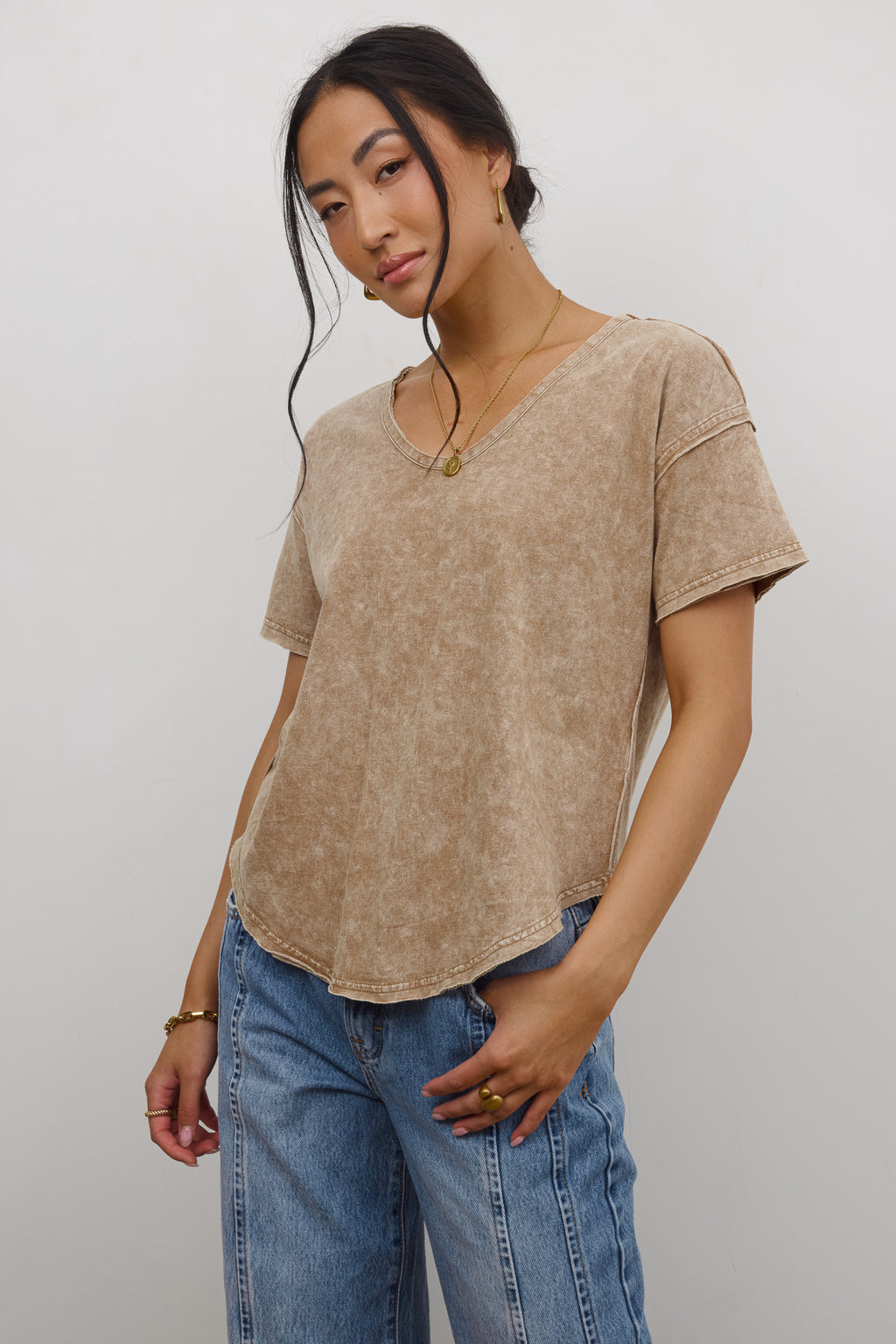 BROWN TEE SHIRT 