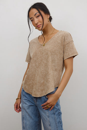 BROWN TEE SHIRT 