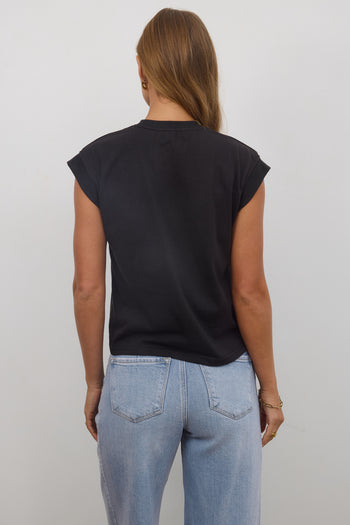 loose fit black top