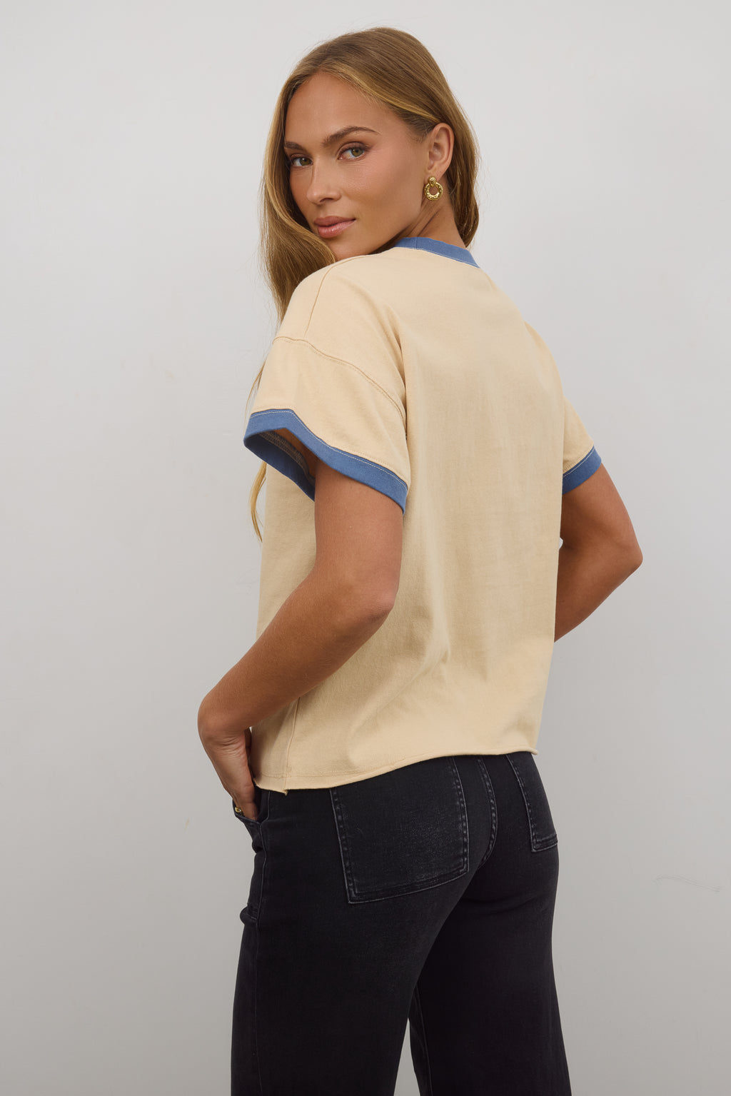 Contrast Tee in Beige WITH BLUE HEMS