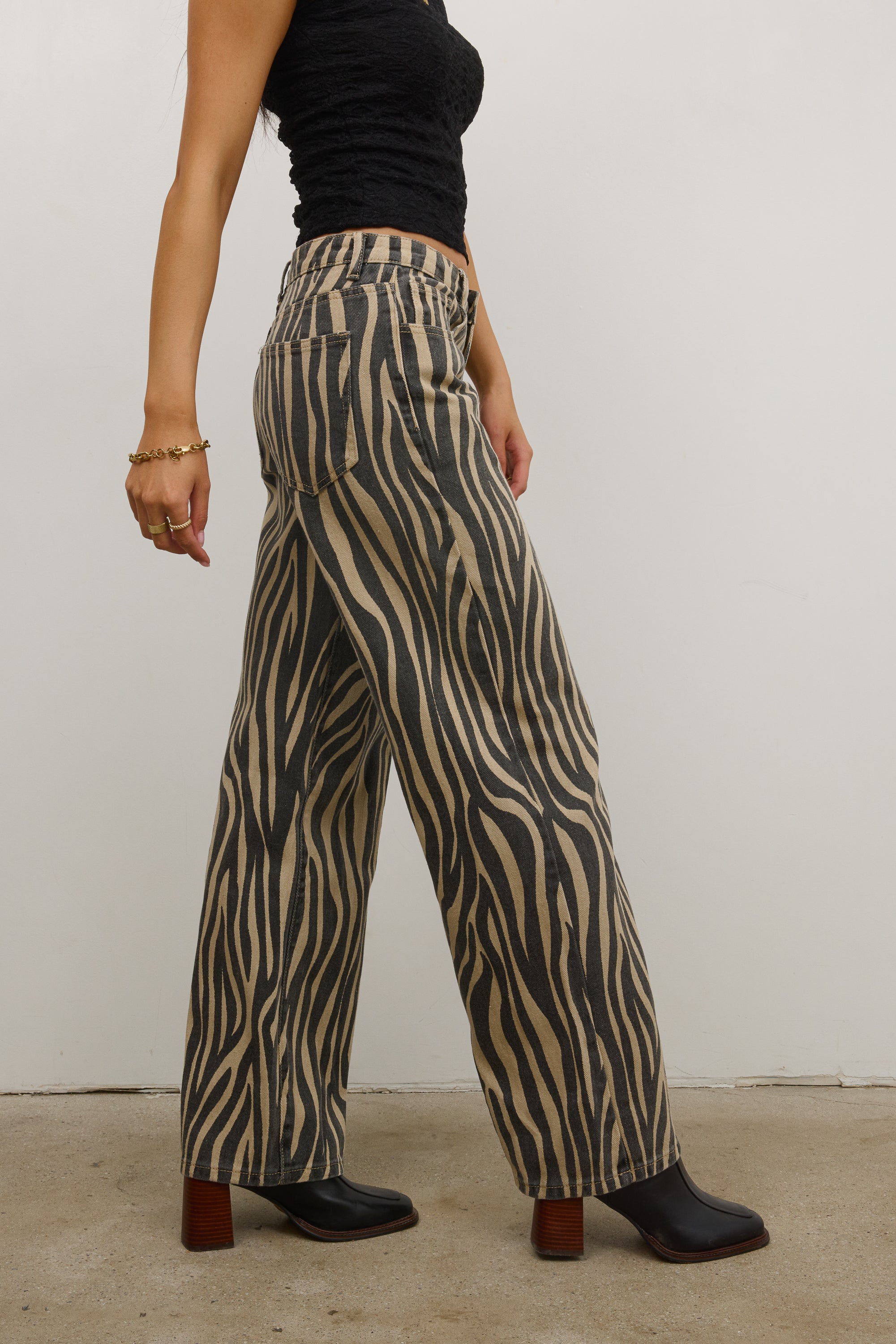 Kenzie Wide Leg Jeans in Zebra