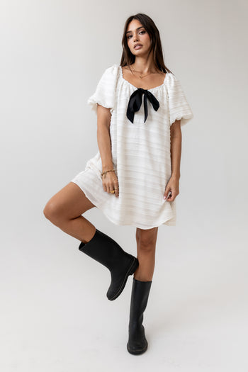 WHITE DRESS WITH BIG BLACK BOW 