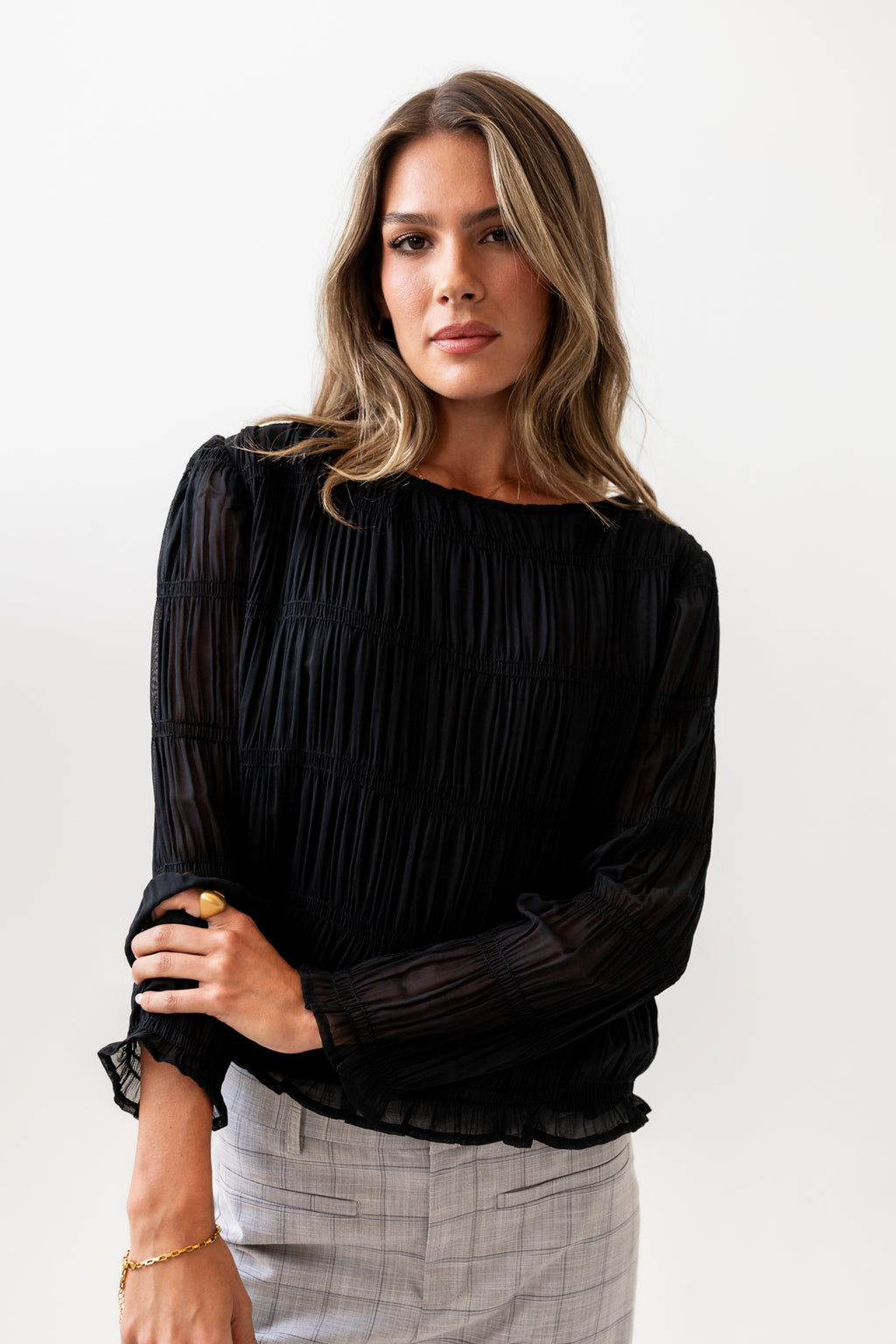 BLACK BLOUSE
