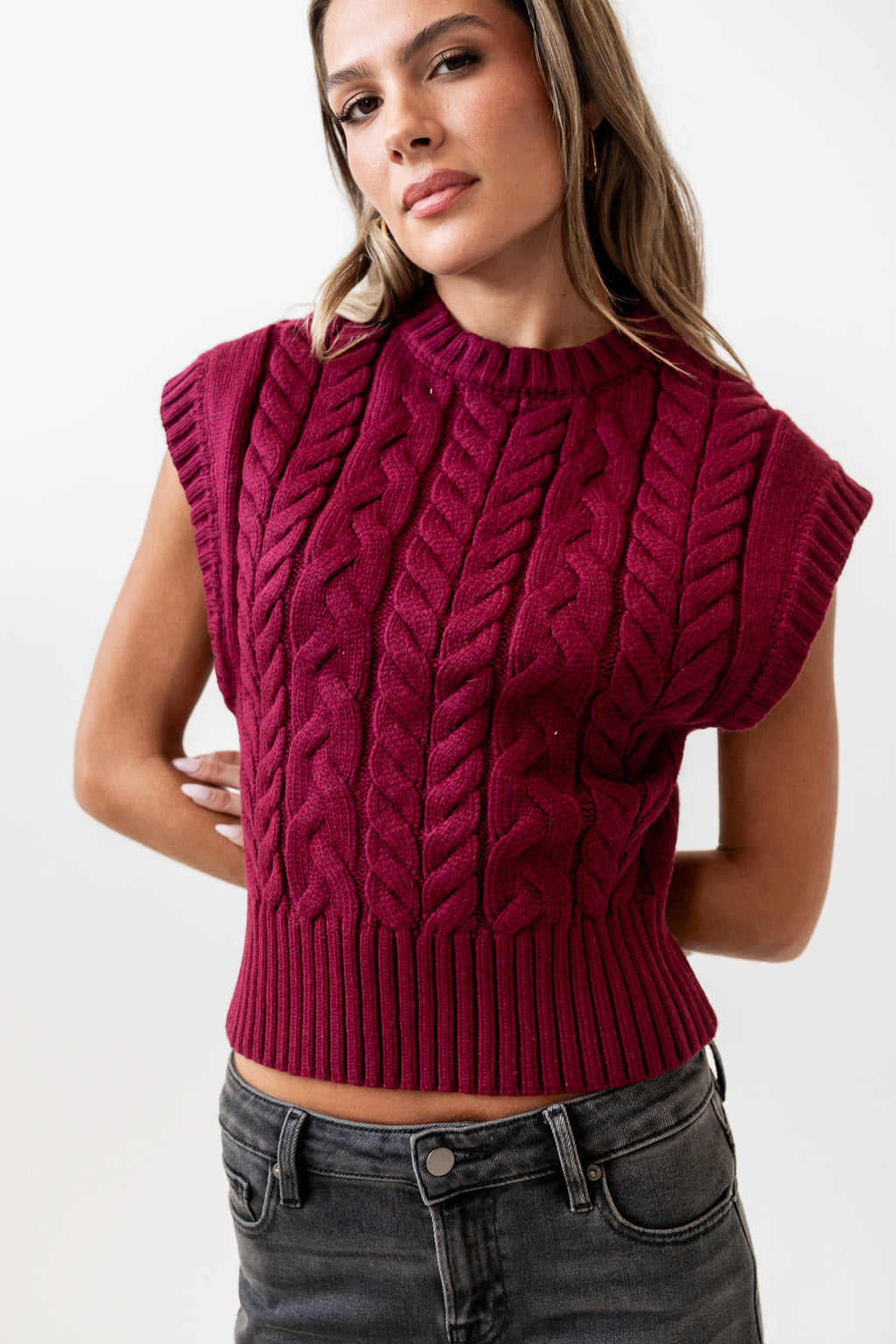 sleeveless sweater 