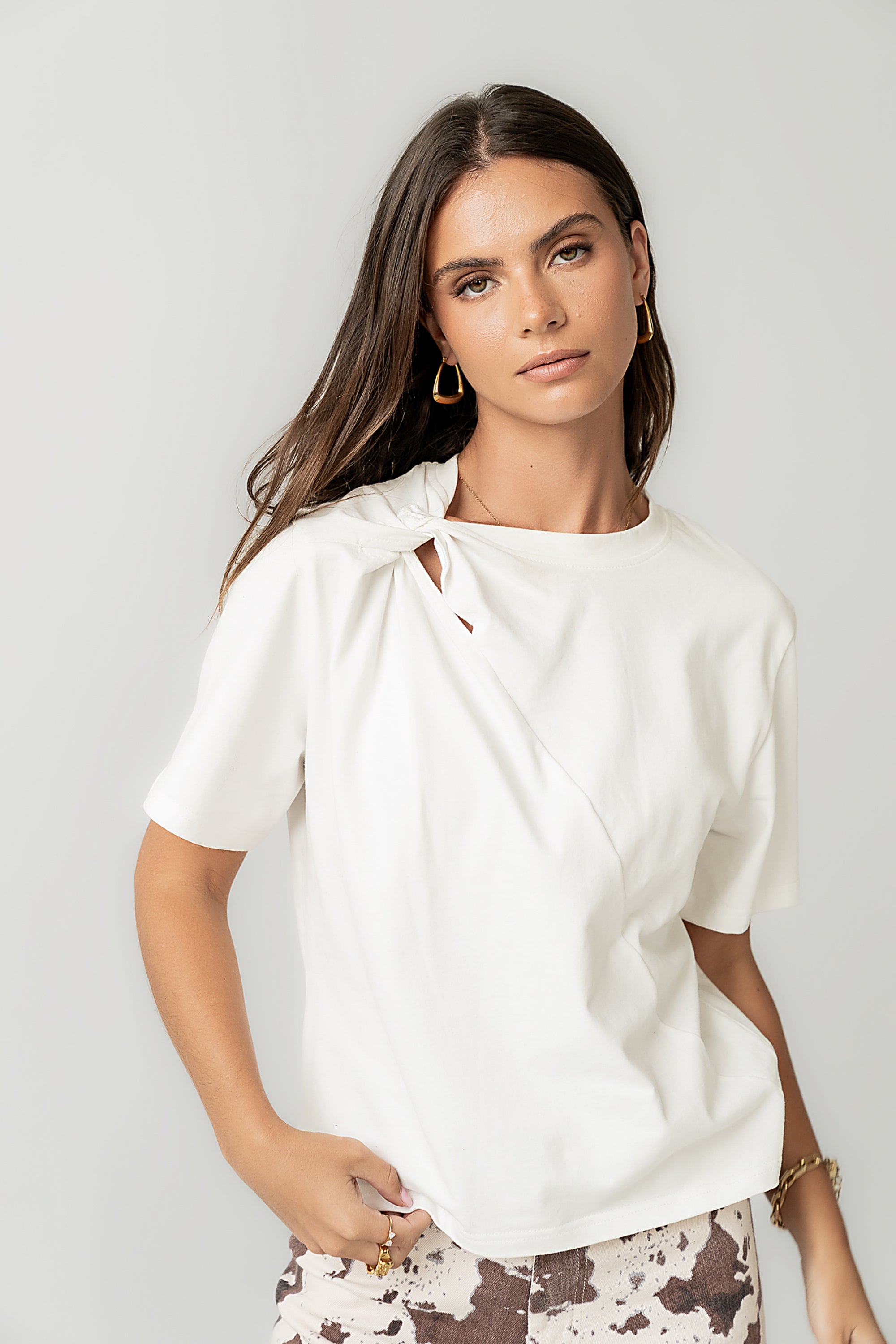Posie Knot Tee in White - FINAL SALE