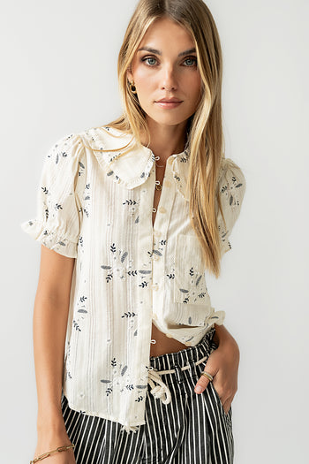 Nelly Floral Blouse in Cream