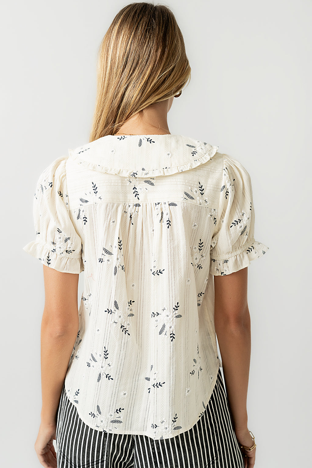 Nelly Floral Blouse in Cream