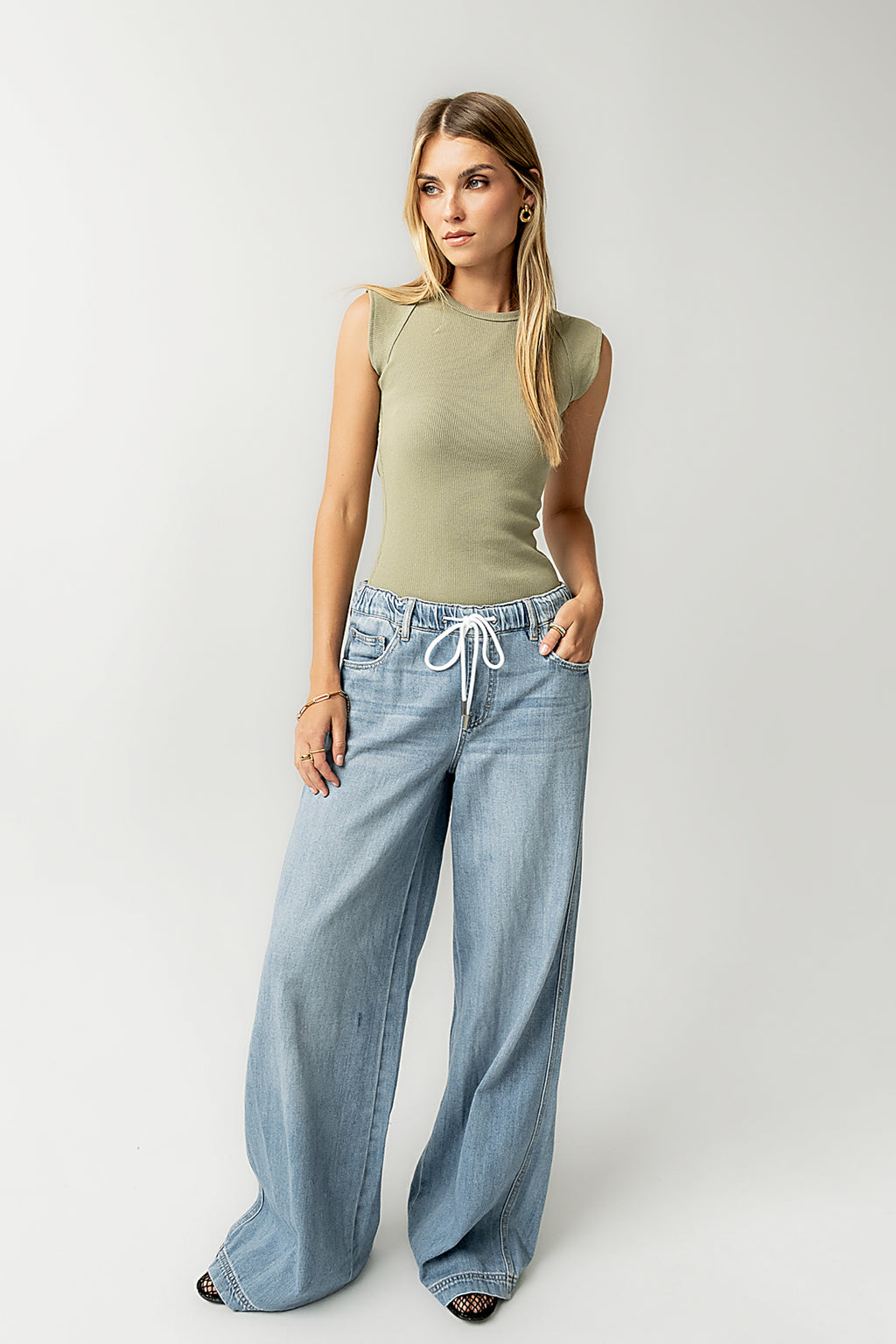 Huxley Tank in Olive