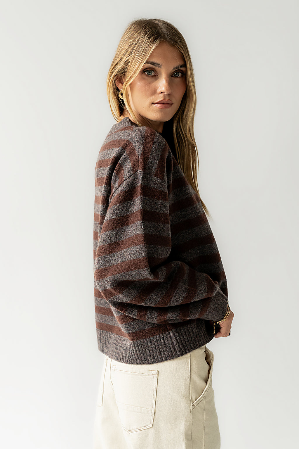 Josey Oversized Sweater in Red-Brown
