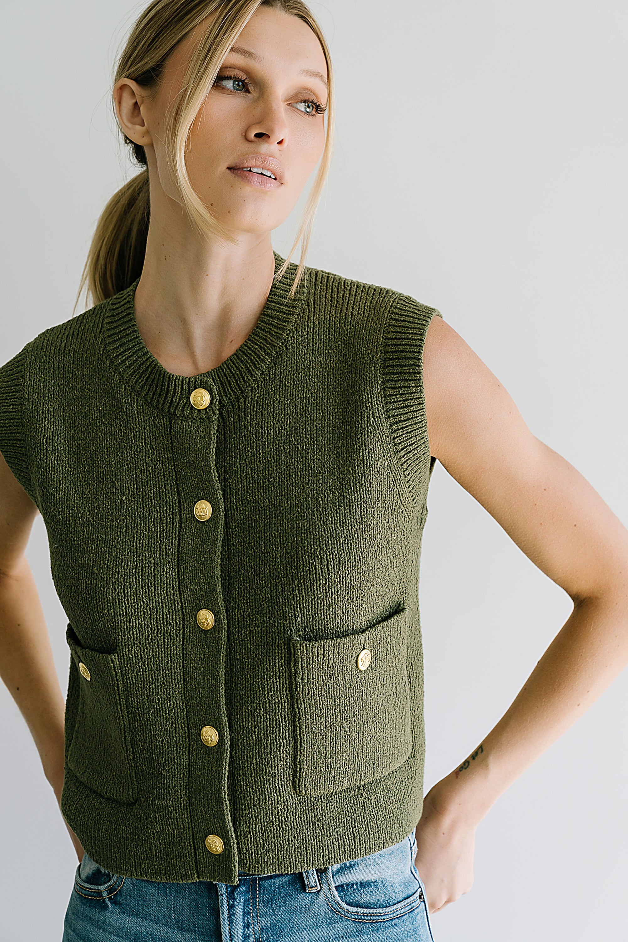 Brooks Knit Vest in Olive