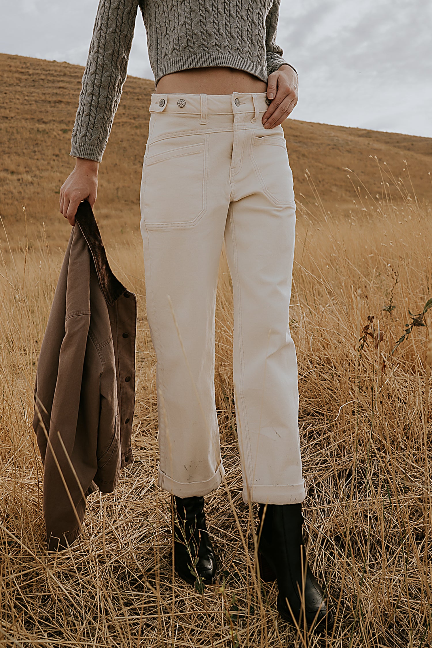 Cream Jeans