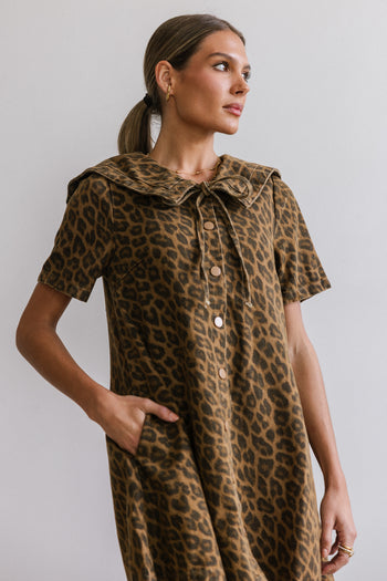 Camryn Collared Baby Doll Dress in Leopard