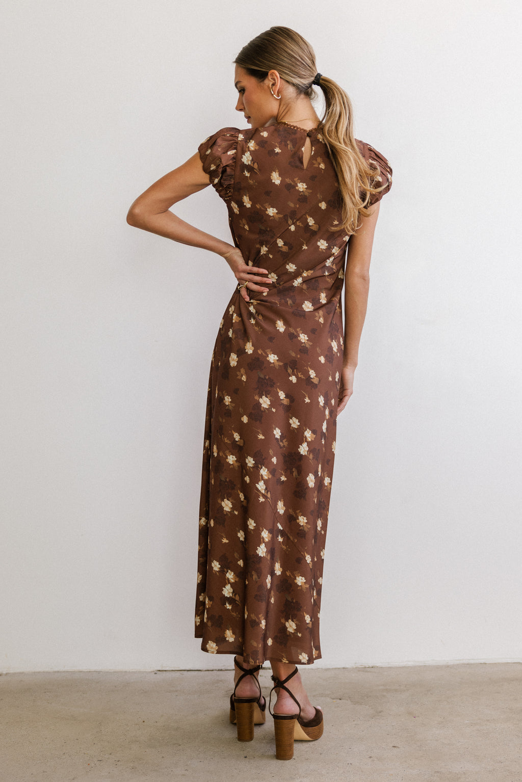 Ellianna Floral Maxi Dress in Brown Ellianna Floral Maxi Dress in Brown