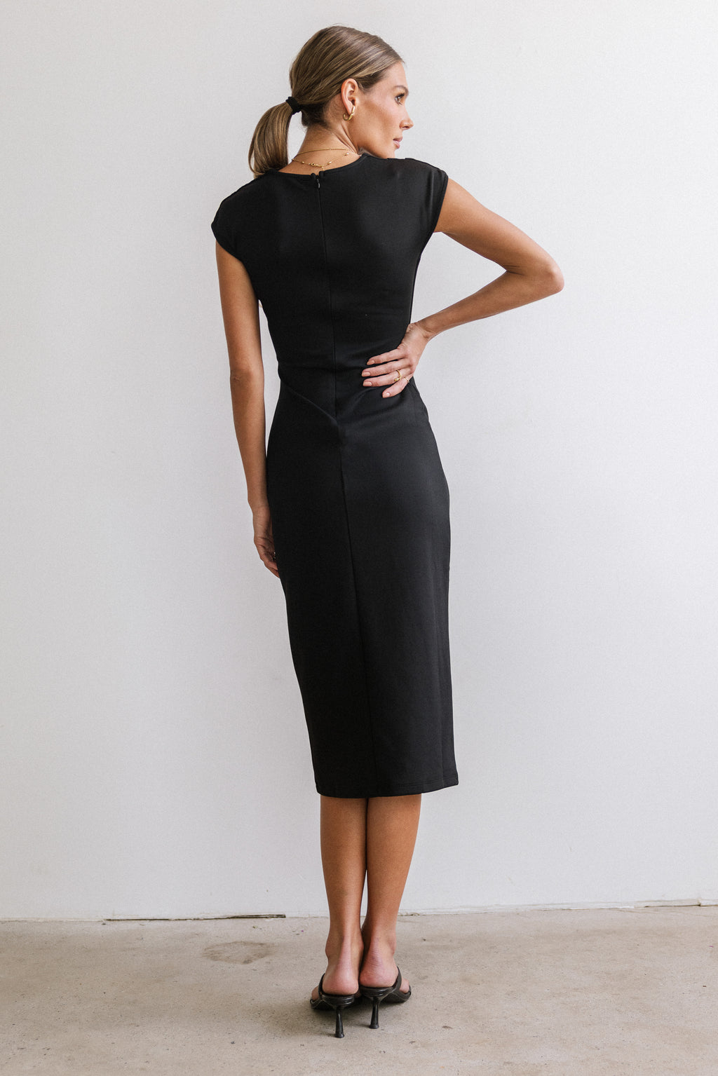 Ivy Fitted Midi Dress in Black