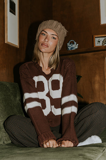 Sweater in Red-Brown