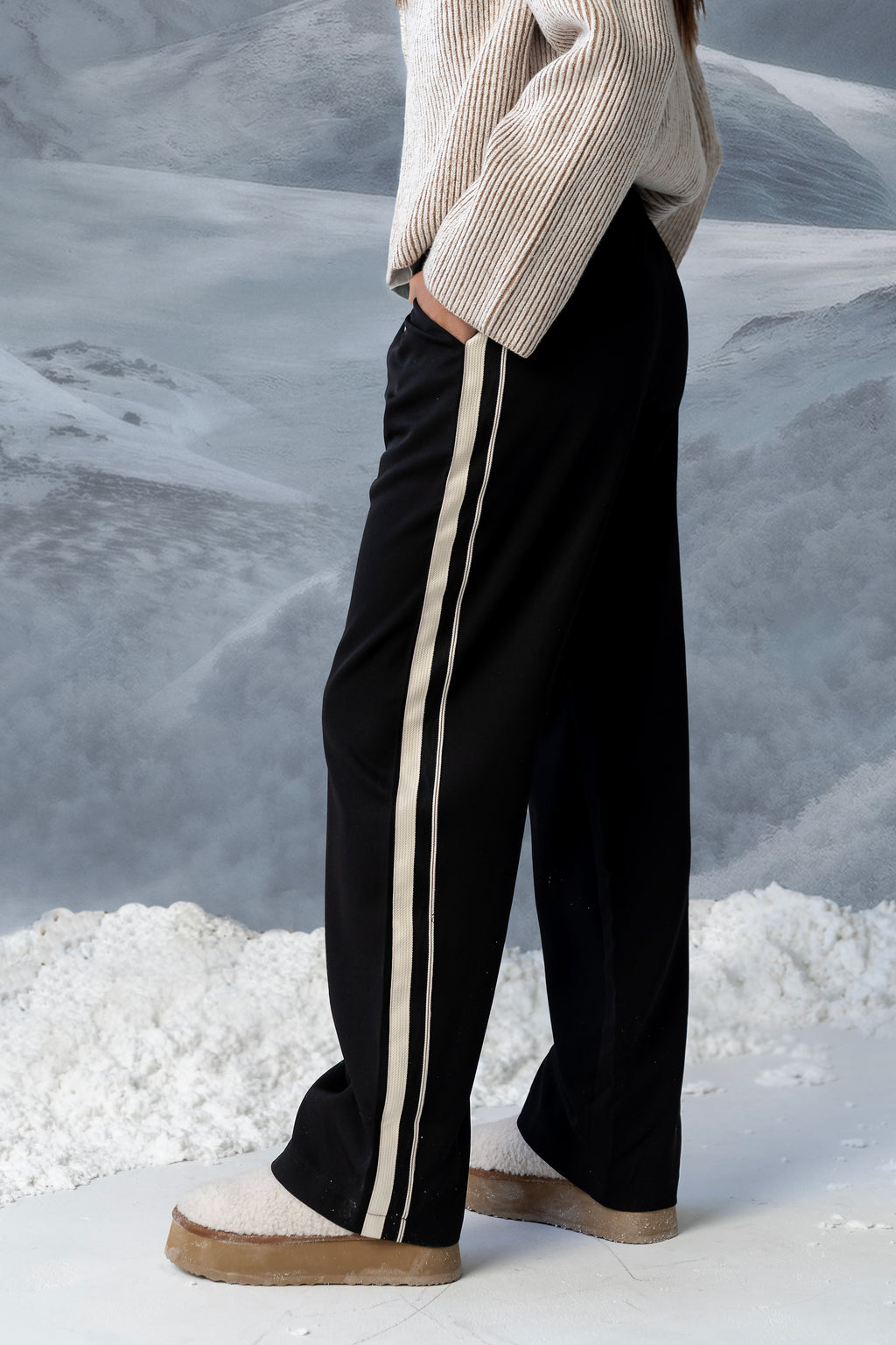 Jazzy Baggy Pants in Black - FINAL SALE