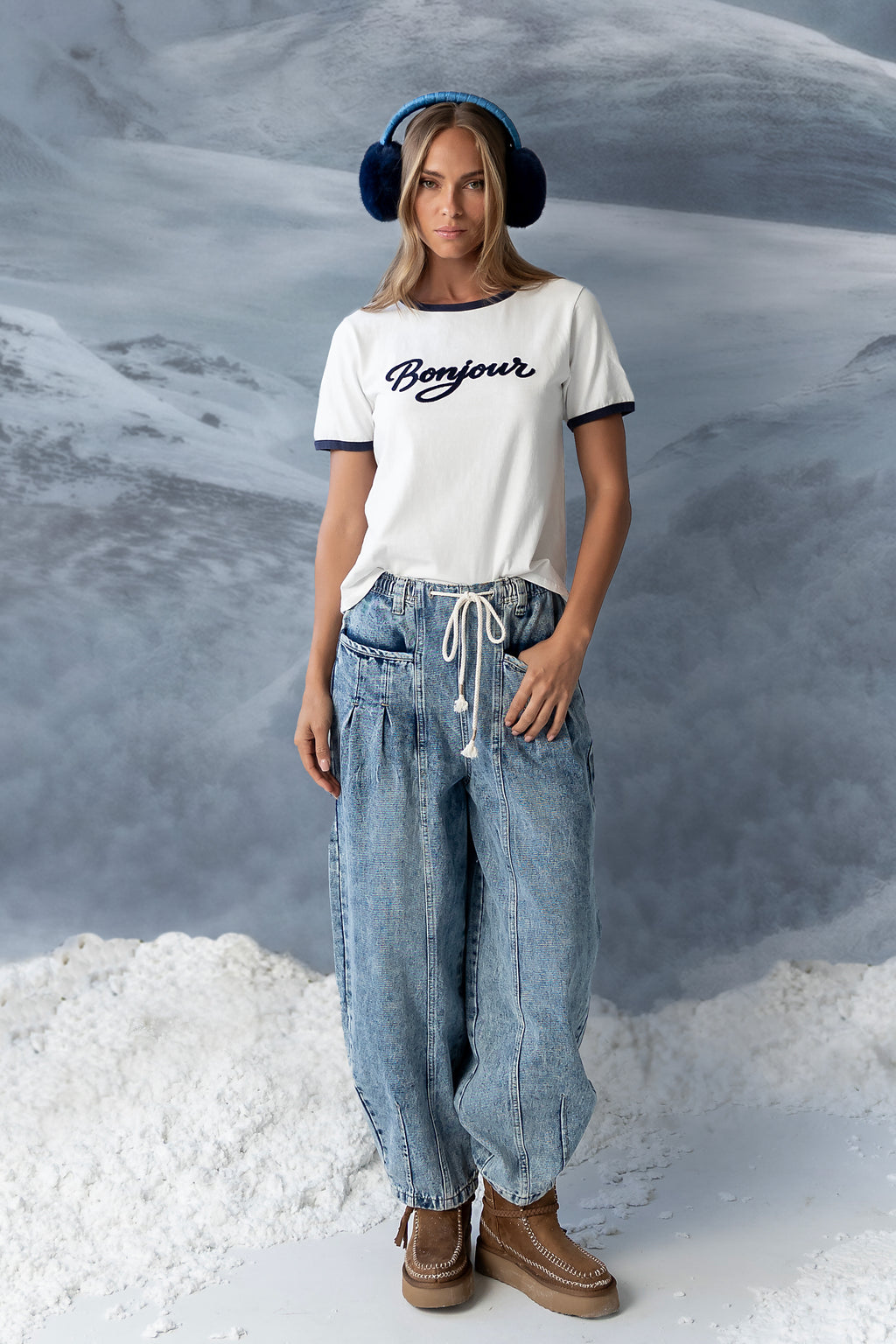 Kamryn Tapered Baggy Jeans in Medium Wash