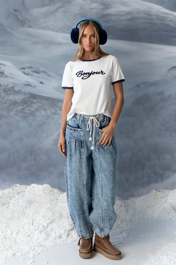 Kamryn Tapered Baggy Jeans in Medium Wash