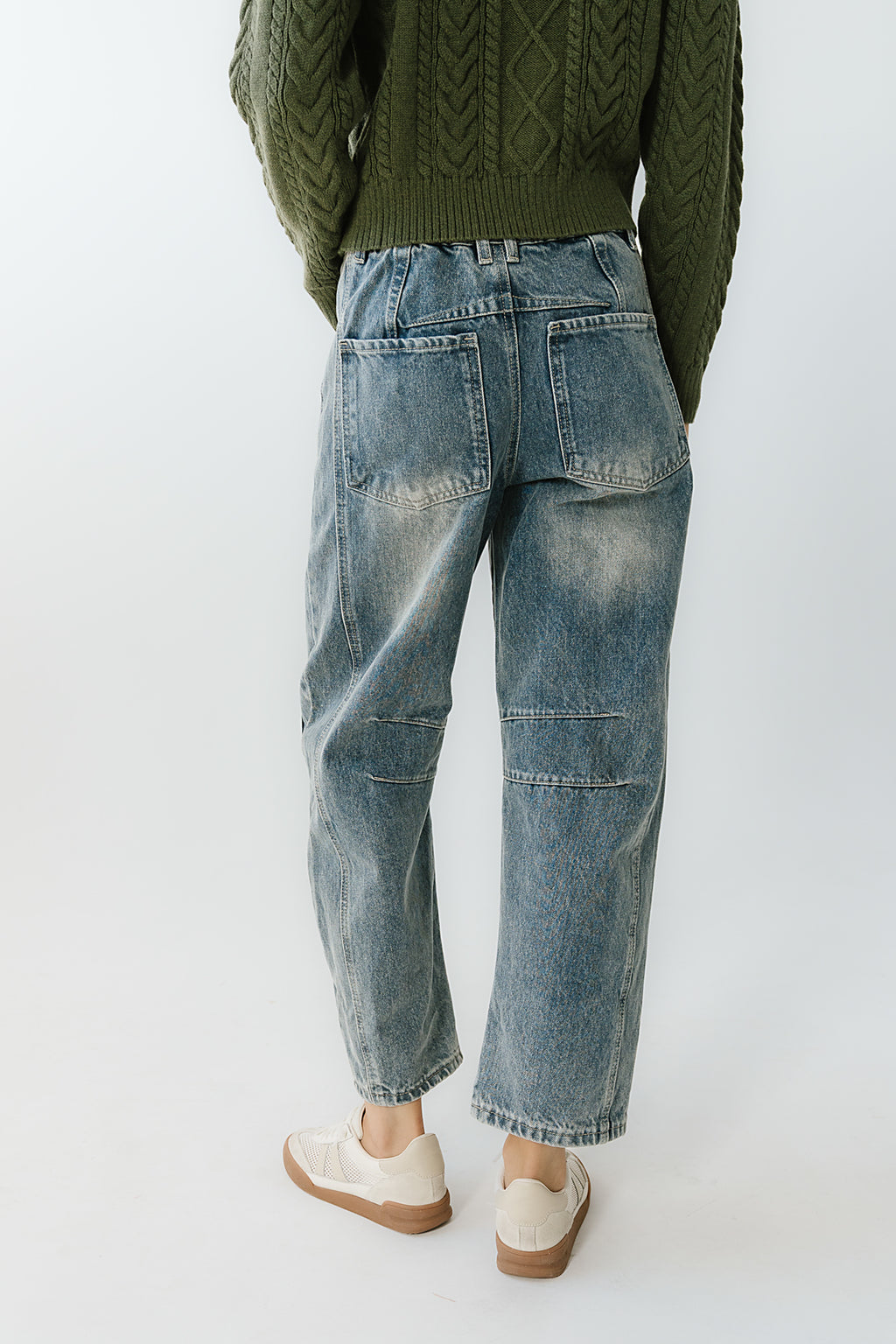 Kinsey Embroidered Barrel Jeans in Medium Wash