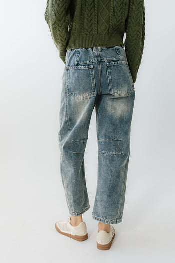 Kinsey Embroidered Barrel Jeans in Medium Wash