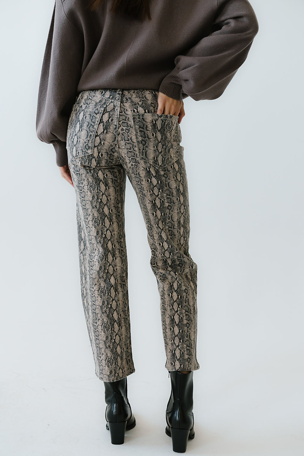 Ana Straight-Leg Jeans - FINAL SALE