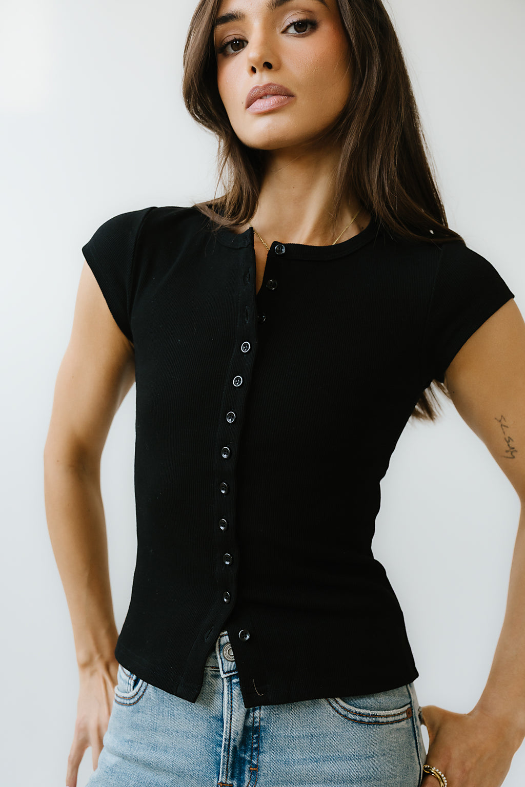 Vestia Button Up Tee in Black