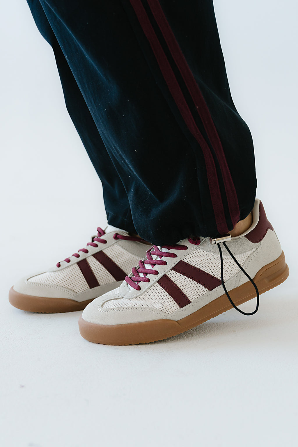 Steve Madden Verdict Sneaker in Burgundy