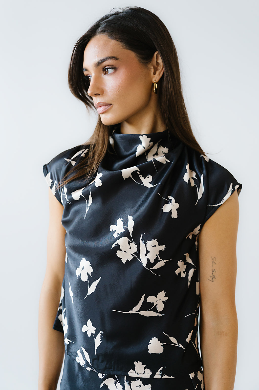Carsyn Floral Top in Black - FINAL SALE Carsyn Floral Top in Black - FINAL SALE