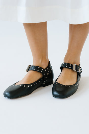 Elowyn Studded Flats