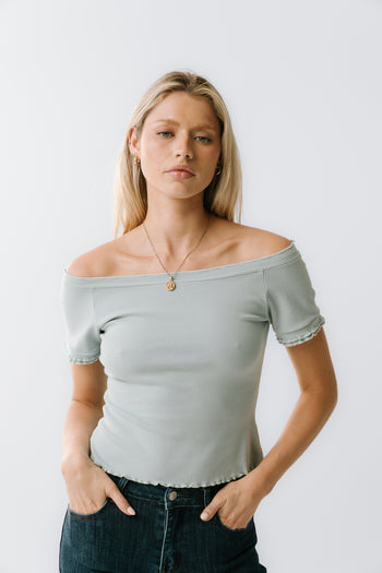 Hannah Lettuce Edge Top in Blue