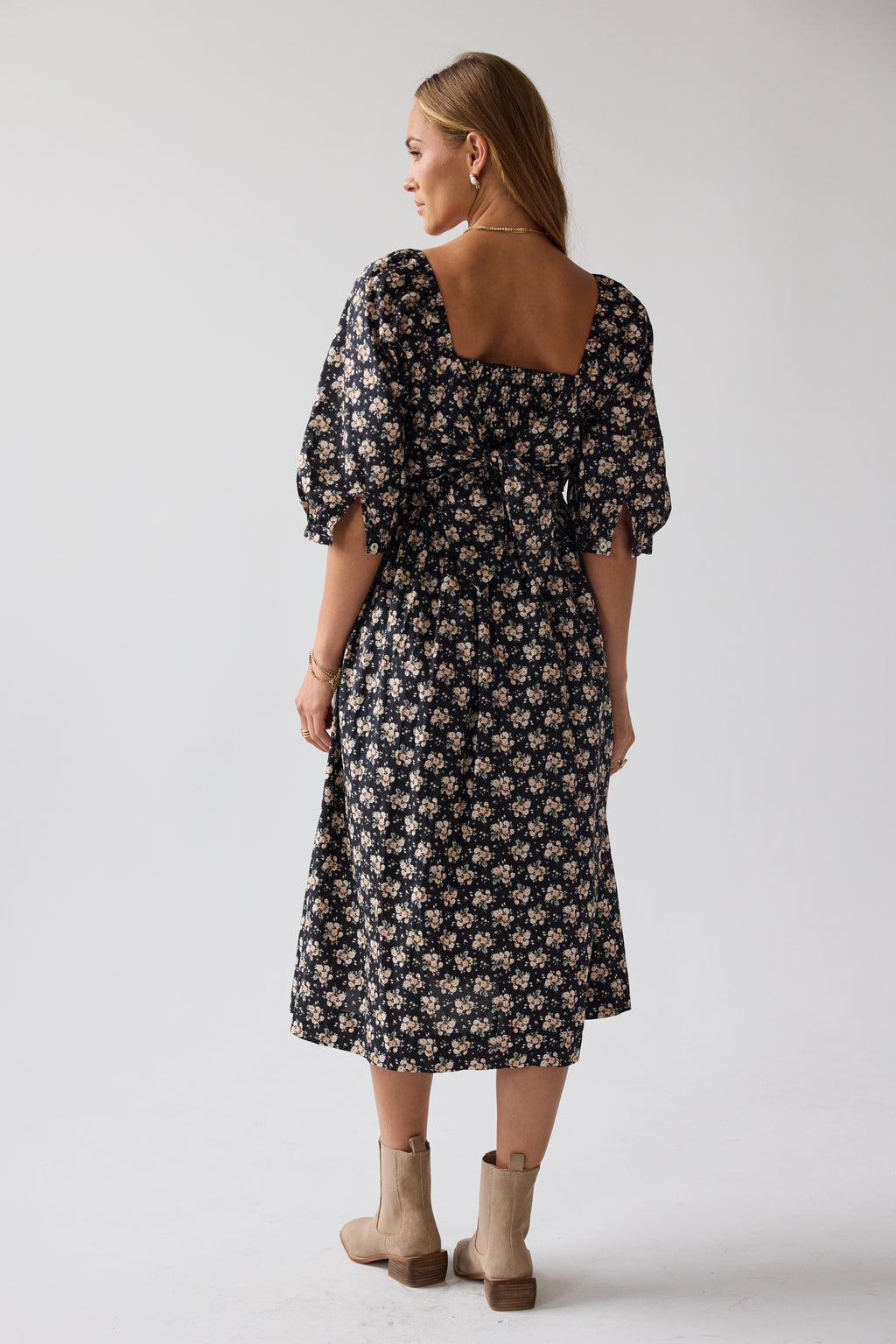 Gloria Floral Midi Dress in Black